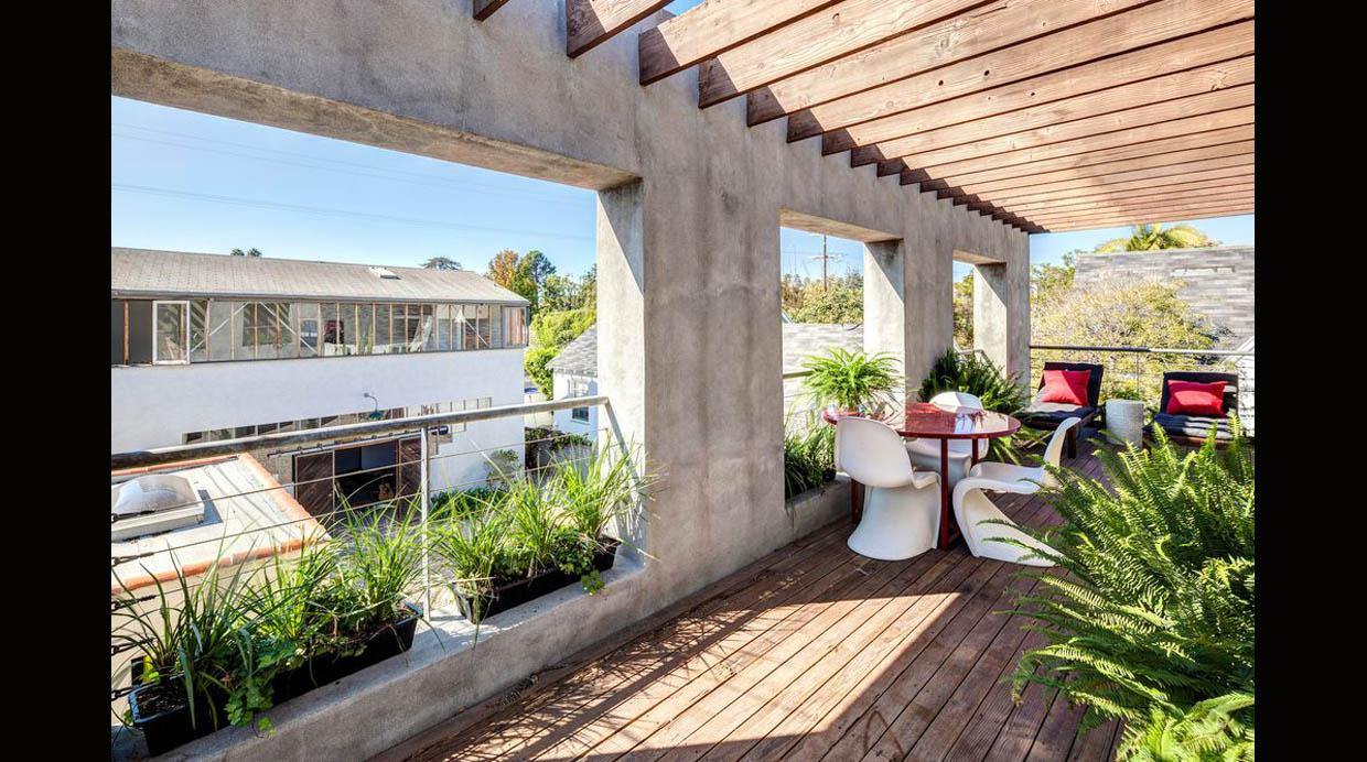 Conoce por dentro la casa que Tobey Maguire vende en California - 5