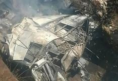 Tragedia en Sudáfrica: 45 muertos tras la caída de autobús a un abismo en Limpopo