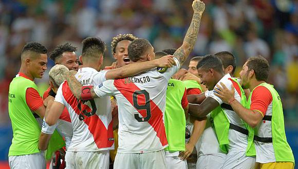 La selección peruana se enfrentará mañana a Chile en Porto Alegre tras la histórica victoria ante Uruguay el último sábado. (Foto: AFP)<br>