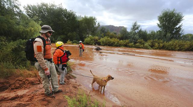 Inundación repentina causa 8 muertos y 5 desaparecidos en Utah - 12