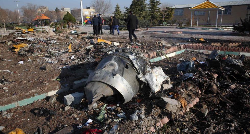 Medios estadounidenses publicaron este jueves que los servicios de Inteligencia del país creen que Irán derribó con misiles el avión de la aerolínea Ukraine International Airlines, posiblemente por error. (Foto: AFP)