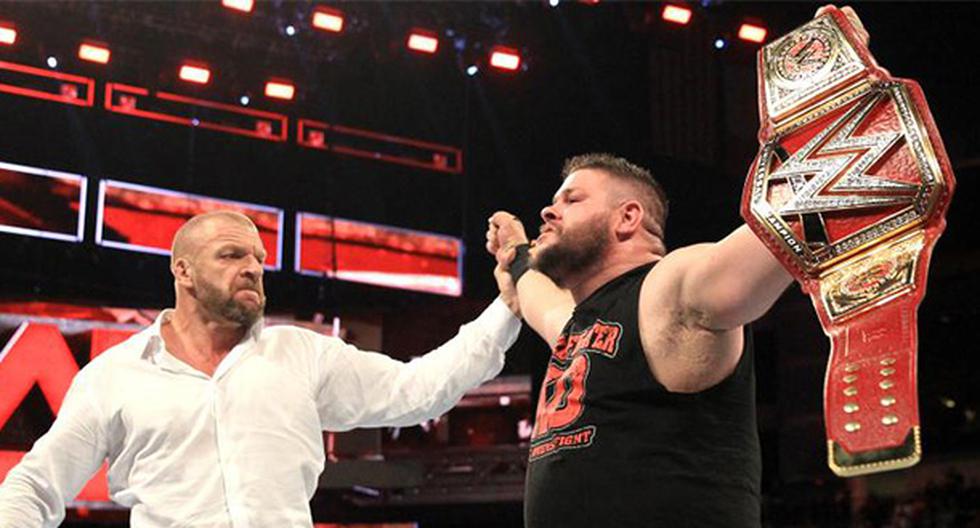 Contra todo pronóstico, Kevin Owens es el nuevo campeón Universal del WWE. (Foto: WWE)