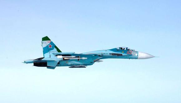 Un caza SU-27 de Rusia similar al que interceptó a los aviones espía de Estados Unidos sobre el Báltico. (Reuters).