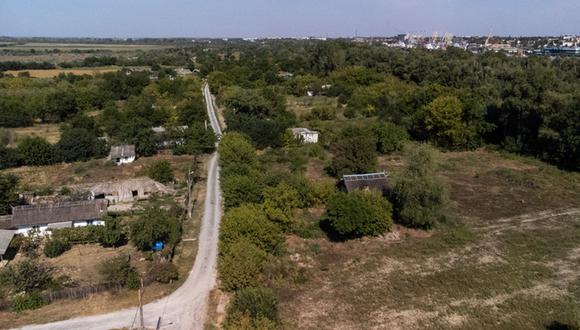 El Ministerio de Defensa de Rumania anunció el 12 de septiembre que había comenzado a instalar refugios antiaéreos para los residentes en el área de Plauru, cerca de la frontera con Ucrania, después de que se encontraran fragmentos de drones rusos | Foto: MIHAI BARBU / AFP