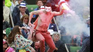 FOTOS: Final de Roland Garros fue interrumpida por activistas contra bodas gay