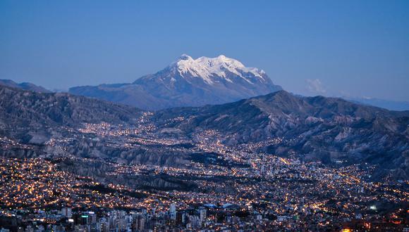 La ciudad de La Paz, es oficialmente Nuestra Señora de La Pa.