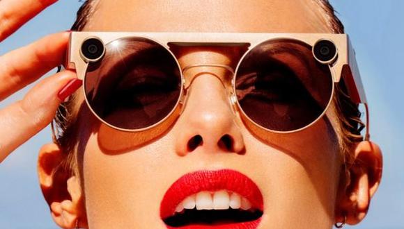 Snap ha tenido dificultades para ganar dinero con su negocio Spectacles y registró un cargo por reducción de valor de 40 millones de dólares por gafas que no vendió en 2017. (Foto: Reuters)