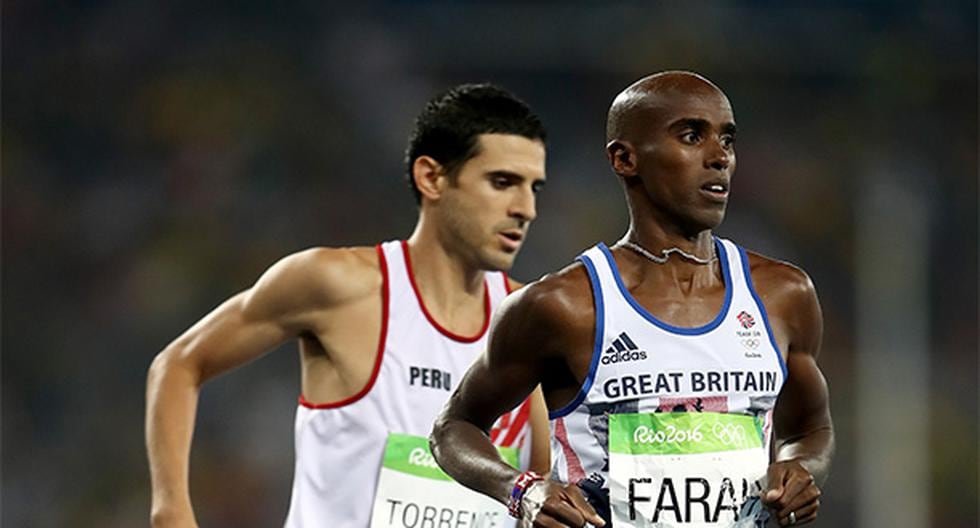 David Torrence al lado de Mohamed Farah, ganador de los 5000 metros planos de Río 2016. (Foto: Getty Images)