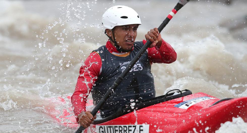 Eriberto Gutierrez en acción durante la competencia de Canotaje, Slalom Kayac Cross K1 Masculino, en los Juegos Panamericanos Santiago 2023. Conquistó la medalla de bronce. (Foto: Santiago 2023).