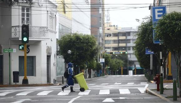 Las calles de Miraflores vacías en el día de cuarentena total. Las medidas de confinamiento dictadas por Gobierno Peruano entraron en vigor lo días 16 (cuarentena) y 18 (toque de queda) de marzo. (Foto: Jesus Saucedo)