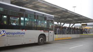 Buses del Metropolitano recortan y desvían su recorrido ante protestas en el Cercado de Lima