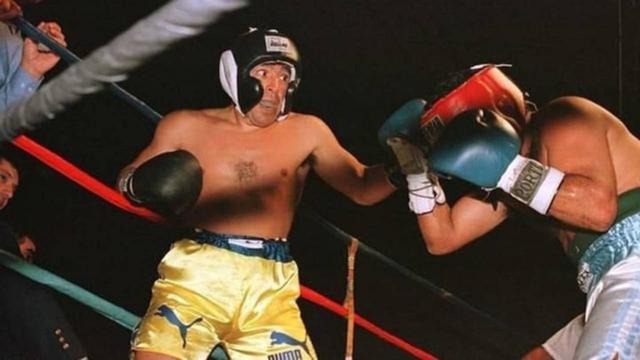El mundo del boxeo también recuerda con gran nostalgia aquella pelea que mantuvo el mítico ’10′ en el año de 1996. (Foto: Twitter)