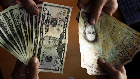 Conozca el precio del dólar en Venezuela este jueves 6 de febrero de 2020. (Foto: AFP)