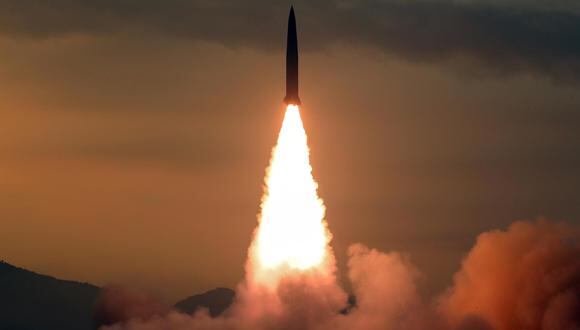 Corea del Norte: Kim Jong-un supervisa un nuevo test con misiles de crucero de largo alcance. (EFE).