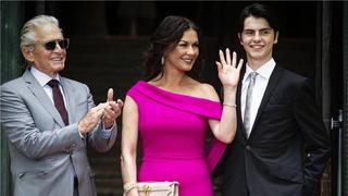 Catherine Zeta-Jones y su singular reacción al enterarse que su hijo practicó paracaidismo