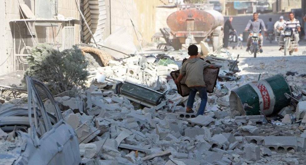 Grupos de combatientes de ISIS lograron infiltrarse en la ciudad, que fue recuperada por las fuerzas del régimen de Siria hace seis meses. (Foto: EFE)