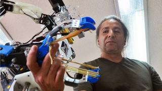 México: empresa crea robot de servicio para realizar múltiples tareas