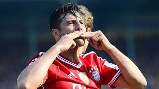 “Mago del balón”: Bundesliga recordó golazo de Pizarro de chalaca en su etapa en Bayern | VIDEO