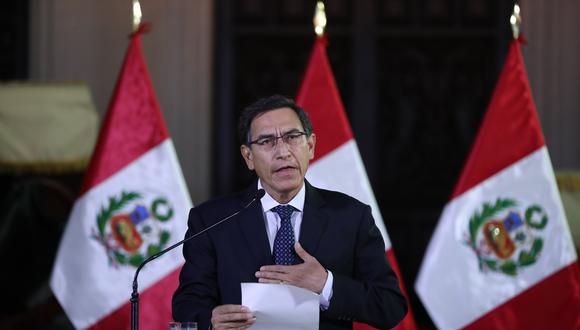 LIMA, PERU - SETIEMBRE 30: El presidente del Per Martn Vizcarra se dirige al pas en mensaje a la Nacin dando a conocer la disolucin del Congreso de la Repblica desde el Palacio de Gobierno. (Foto: Giancarlo çvila / Grupo El Comercio)