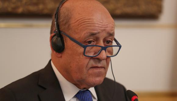 El ministro de Asuntos Exteriores francés, Jean-Yves Le Drian, asiste a una conferencia de prensa en la capital de Egipto, El Cairo, el 17 de septiembre de 2019. (Foto: AFP)
