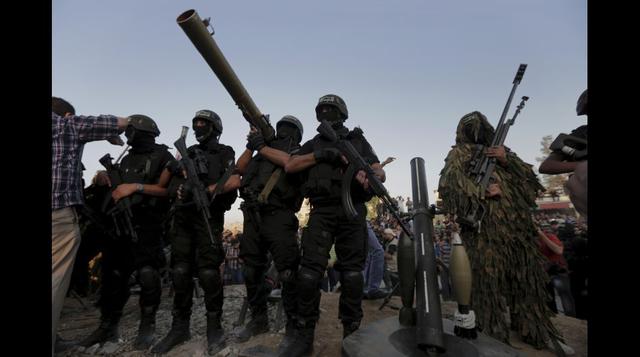 Hamas deja los túneles y muestra su arsenal en calles de Gaza - 1