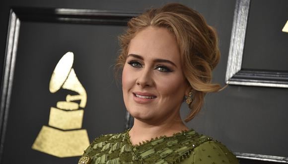 Adele reveló durante concierto que se casó en secreto [VIDEO]