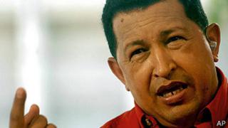 Hugo Chávez fue reconocido con el premio nacional de periodismo de Venezuela