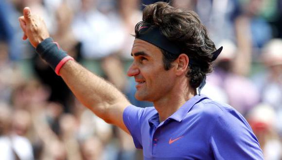 Federer venció a Dzumhur y avanzó a octavos de Roland Garros