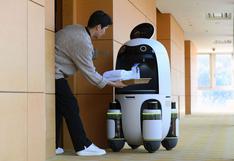 Hyundai prueba su tecnología de conducción autónoma en robots-camareros de un hotel