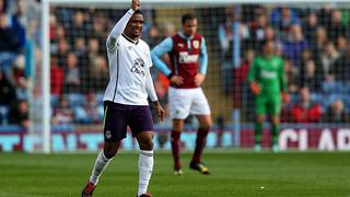 Con golazo de Eto'o, Everton venció 3-1 al Burnley por Premier