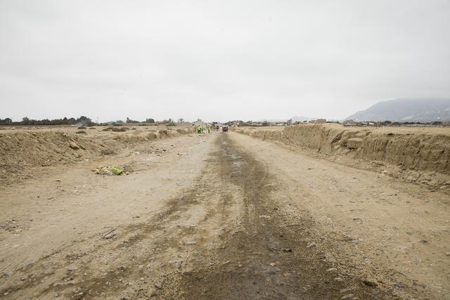 Chan Chan: La campaña de limpieza se inició a las 8:30 a.m. de hoy, en el sector conocido como camino ceremonial chimú, en el sector El Trópico, en Huanchaco. (Foto: DDC-LL)