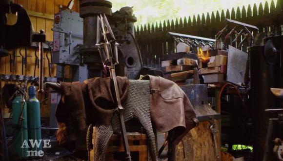 YouTube: herreros construyeron el arma de Sauron (VIDEO)
