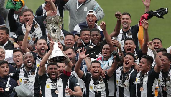 Alianza Lima dirigidos por Carlos Bustos lograron el campeonato luego de 4 años. (Foto: Jesús Saucedo / GEC Archivo)