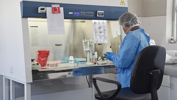Laboratorio regional del Cusco informó que se quedó sin reactivos para pruebas de coronavirus.