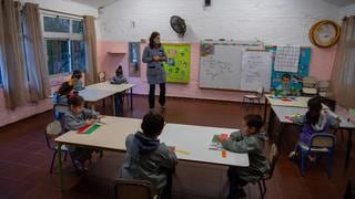 Uruguay habilita retorno a las aulas en todos los niveles educativos