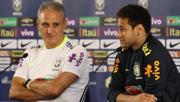 El responsable técnico de la selección brasileña se reunió con Neymar para conocer cómo va su evolución luego de la cirugía en el quinto metatarsiano. Tite cuenta con el crack para Rusia 2018. (Foto: CBF)