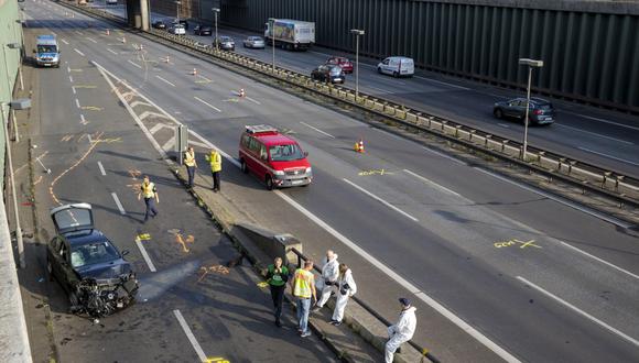 Un hombre causó una serie de accidentes de autopista en Berlín el martes por la noche, hiriendo a seis personas, tres de ellas de gravedad en lo que los fiscales alemanes han descrito como un "acto islamista". (Foto de Odd ANDERSEN / AFP)