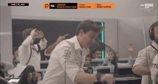 La reacción de Toto Wolff durante la última vuelta de la temporada. (Foto: Captura de Sky Sports)