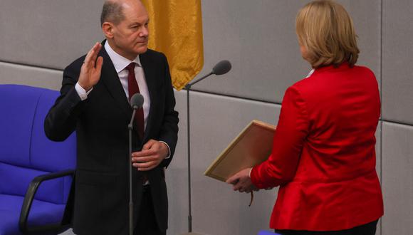 Olaf Scholz, líder del Partido Socialdemócrata alemán (SPD) y nuevo canciller alemán, en la juramentación. (Foto: Bloomberg)