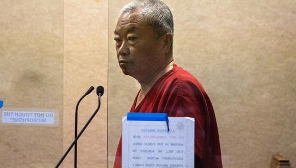 Chunli Zhao, el hombre acusado de matar a tiros a siete personas en Half Moon Bay, California, comparece para su lectura de cargos en el Tribunal Penal de San Mateo en Redwood City, California, el 25 de enero de 2023. (Foto de Shae Hammond / POOL / AFP)
