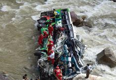 Chanchamayo: 16 muertos deja caída de bus a un abismo en río Tarma