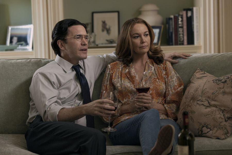 Tom Pelphrey es Raymond Peepgrass y la genial Diane Lane es Martha Croker en "Todo un hombre". (Foto: Netflix)