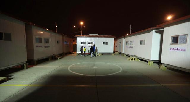A dos cuadras del lugar del incencio, en el parque del Sector 6, el Ministerio de Vivienda ha instalado 10 módulos de vivienda temporal. (Foto: Hugo Pérez)