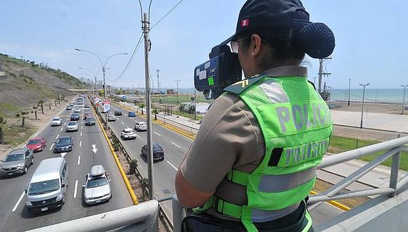 Las multas por exceder los nuevos límites de velocidad comenzaron a ser impuestas desde el pasado 16 de diciembre. (Foto: El Comercio)
