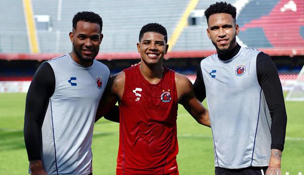 Carlos Cáceda, Wilder Cartagena y Pedro Gallese coincidieron en Veracruz durantee la temporada 2018. (Foto: Agencias)