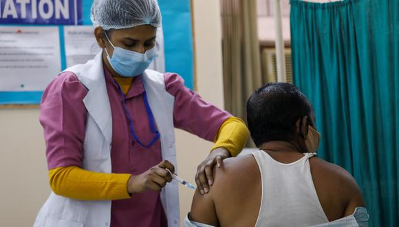 India ha empezado a inocular a su población con la vacuna Covaxin, del laboratorio nacional Bharat Biotech. REUTERS/Adnan Abidi