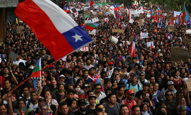 Chile registró una inflación del 0,8% en octubre, impulsada por alzas en vivienda, servicios básicos y transporte, según el Instituto Nacional de Estadísticas de Chile (Foto: Reuters)
