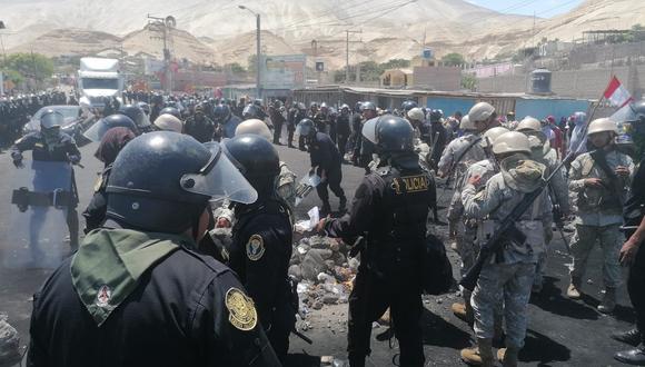 Actos vandálicos dejaron 8 policías heridos y daños en 6 vehículos en Madre de Dios. (Foto: Ejército del Perú)