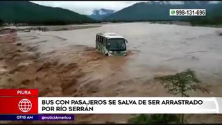 Piura: bus con pasajeros se salva de ser arrastrado por río Serrán | VIDEO