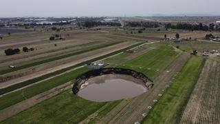 México: el gigantesco socavón ya es más grande que un campo de fútbol y seguirá creciendo